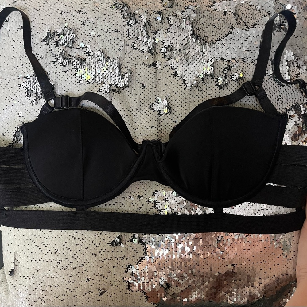Bondage Bra 🖤